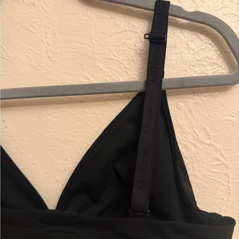 lululemon athletica license to train Triangle Bra